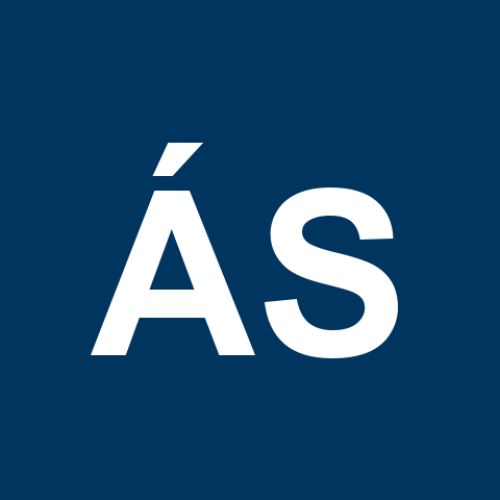 &Aacute;urea  Santos